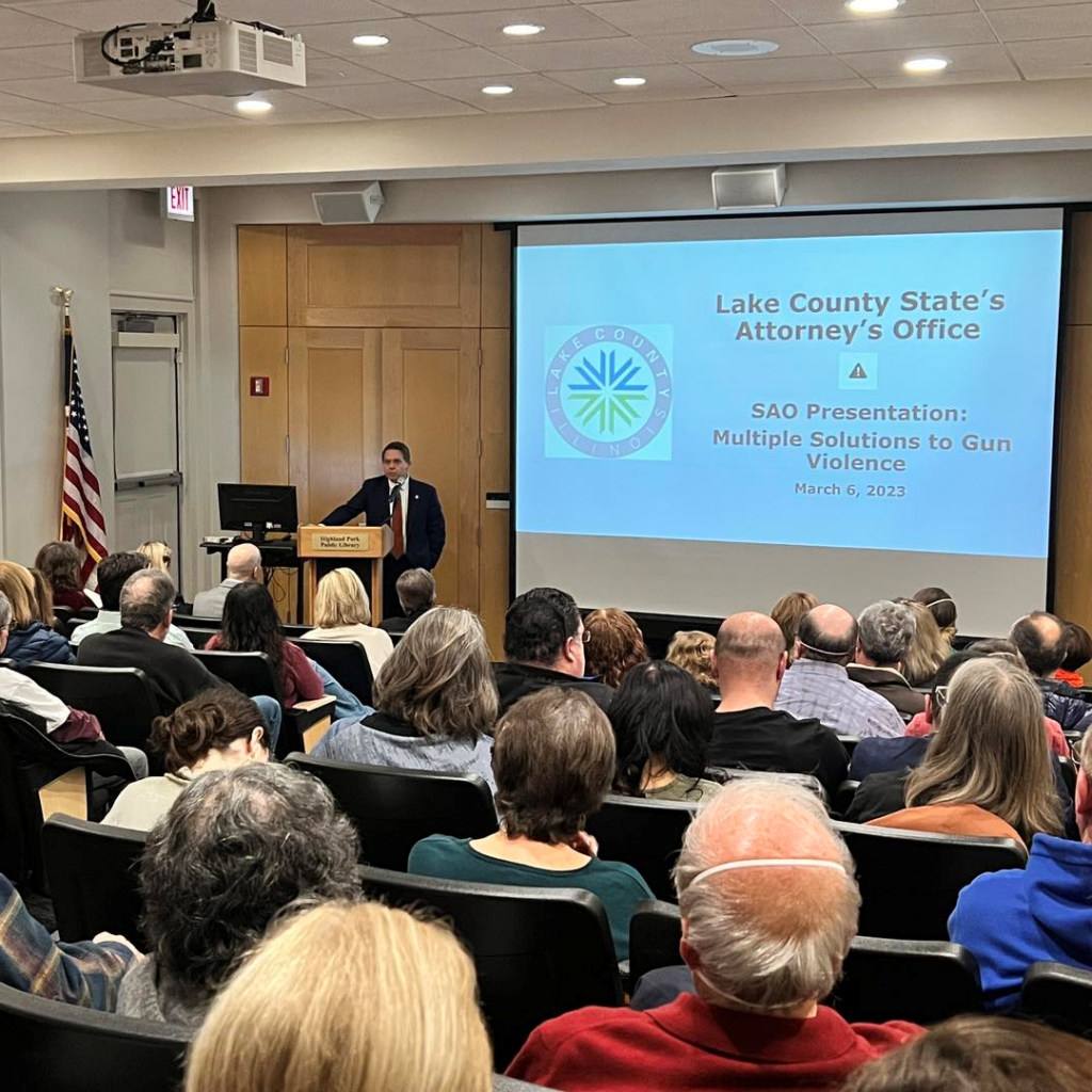 In the March 8th Issue: Meet the Candidates at Lake County Democratic Central Committee Meeting ● Democratic Officials Host Gun Violence Town Hall ● March 11--Closing the Deal with Voters: Home-Stretch Messaging ● Candidate Forum Held in Vernon Hills ● Volunteer Spotlight ● ICYMI (In Case You Missed It) ● Upcoming Events