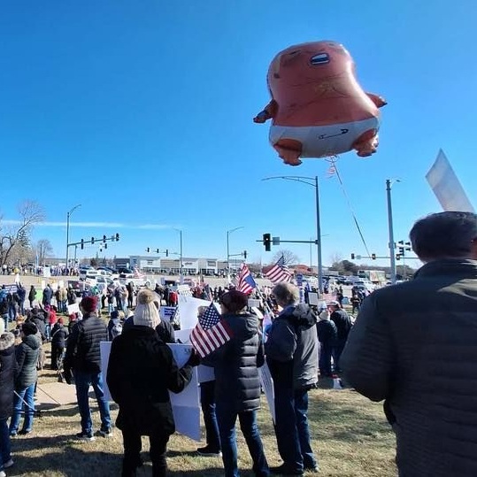 LAKE DEMS ORGANIZES, SAYS, 